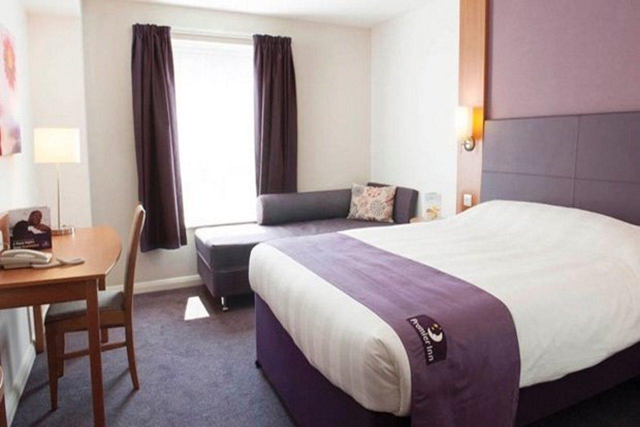 Premier Inn Birmingham South Rubery ภายนอก รูปภาพ